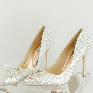 Badgley Mischka Cher II Ivory Satin 8.5 Women's Heels Wedding Pumps Bridal